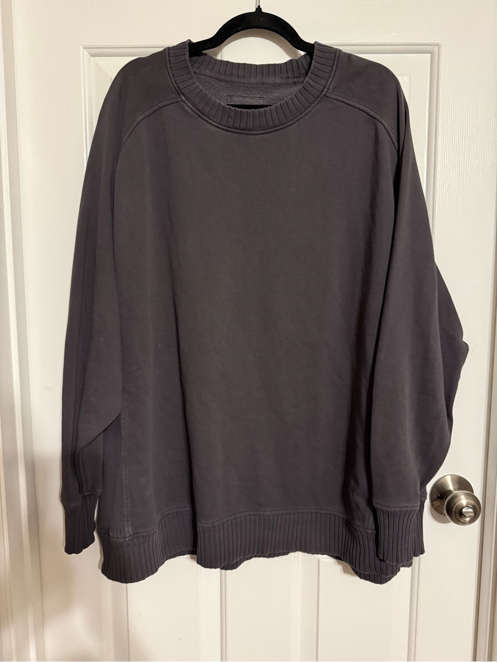 Aerie Charcoal Grey Washed Oversized Crewneck Sweatshirt Ribbed Sides Large L